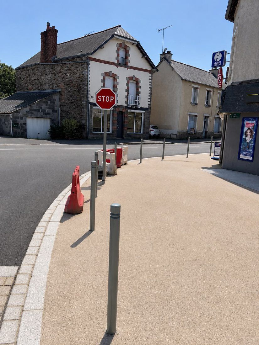 Aménagement et sécurisation d'un carrefour en centre-bourg