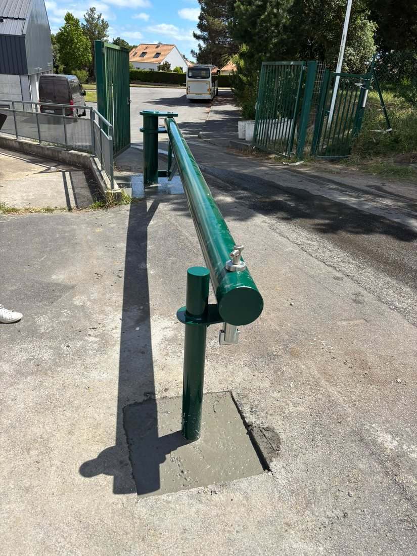 Parking d'entreprise rénové et marqué
